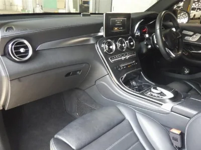 MERCEDES BENZ AMG GLC