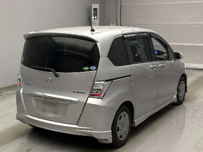 HONDA FREED HYBRID