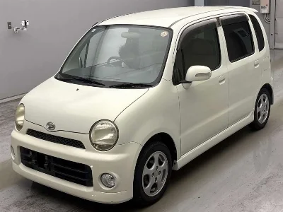 DAIHATSU MOVE LATTE