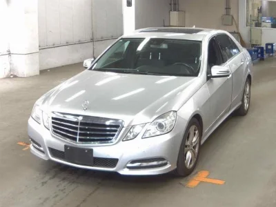 MERCEDES BENZ E CLASS