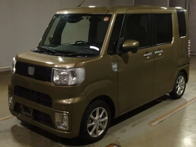 DAIHATSU WAKE