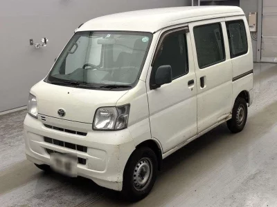 TOYOTA PIXIS VAN