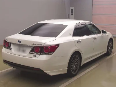 TOYOTA CROWN HYBRID