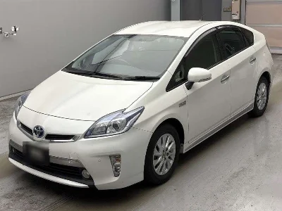 TOYOTA PRIUS PHV
