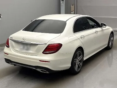 MERCEDES BENZ E CLASS