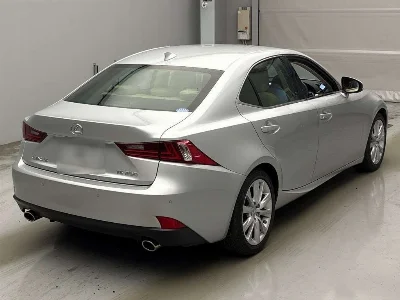 LEXUS IS