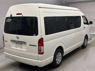 TOYOTA HIACE WAGON