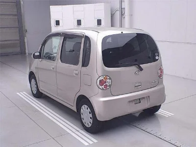 DAIHATSU MOVE LATTE