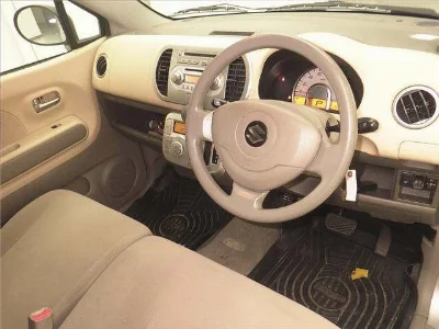 SUZUKI MRWAGON