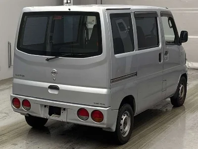 NISSAN CLIPPER VAN