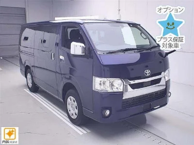 TOYOTA HIACE