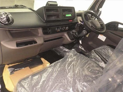 MITSUBISHI CANTER