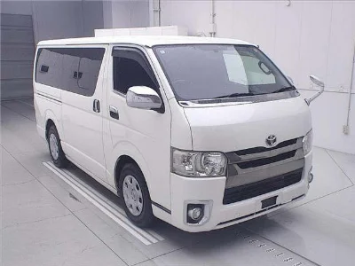 TOYOTA HIACE