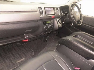 TOYOTA REGIUS ACE