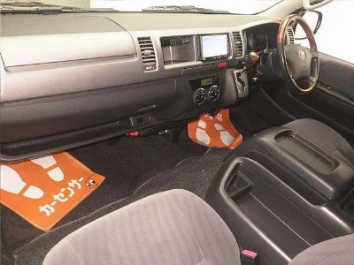 TOYOTA REGIUS ACE