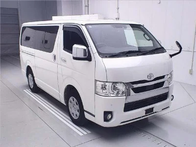 TOYOTA HIACE