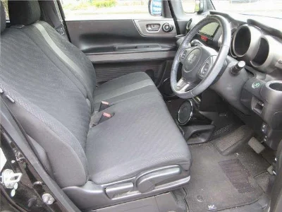 HONDA N-BOX SLASH