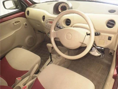 DAIHATSU ESSE