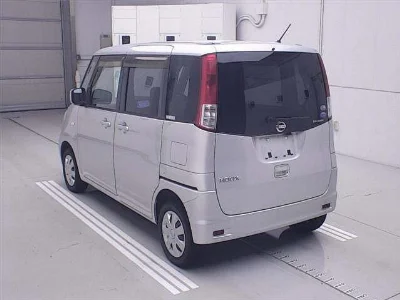 NISSAN ROOX