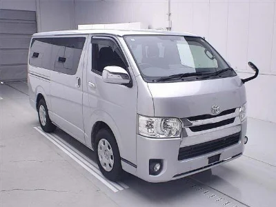 TOYOTA REGIUS ACE