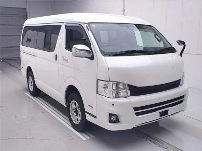 TOYOTA REGIUS ACE