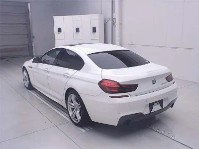 BMW 6 SERIES