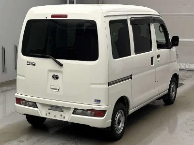 TOYOTA PIXIS VAN