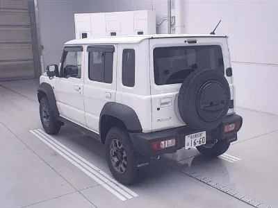 SUZUKI JIMNY NOMADE