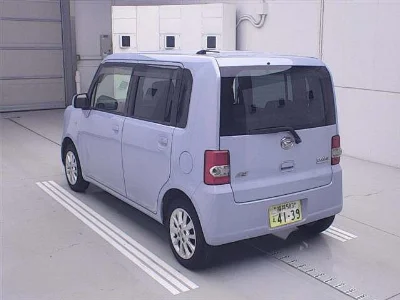 DAIHATSU MOVE CONTE
