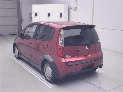 MITSUBISHI COLT