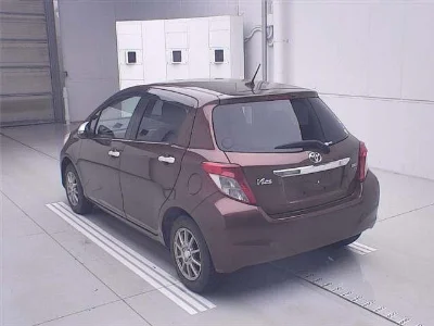 TOYOTA VITZ