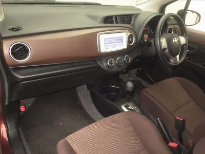 TOYOTA VITZ