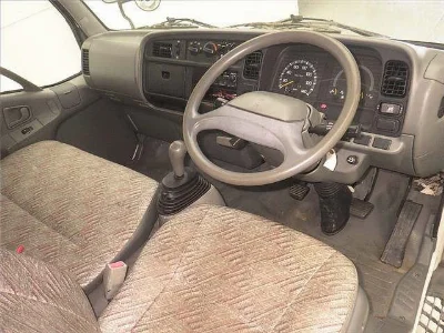 MITSUBISHI CANTER