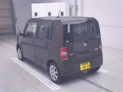 DAIHATSU MOVE CONTE