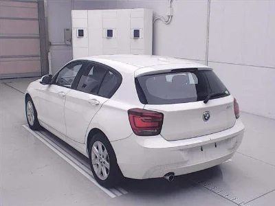 BMW 1 SERIES