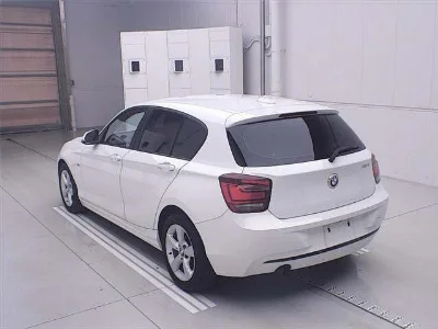 BMW 1 SERIES