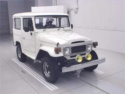 TOYOTA LAND CRUISER