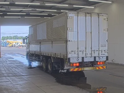 MITSUBISHI FUSO SUPER GREAT