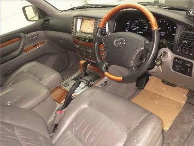 TOYOTA LAND CRUISER 100