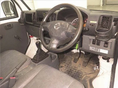 NISSAN CLIPPER
