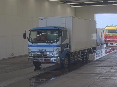 ISUZU FORWARD