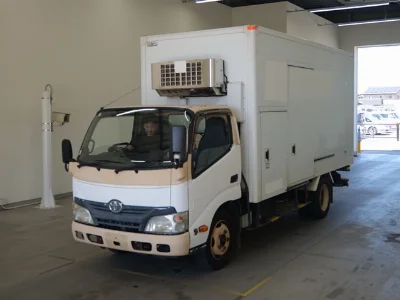 TOYOTA DYNA