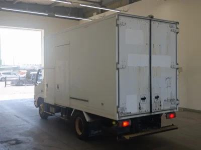 TOYOTA DYNA