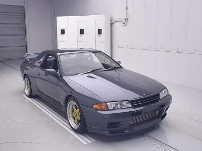 NISSAN SKYLINE