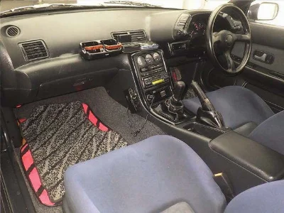 NISSAN SKYLINE