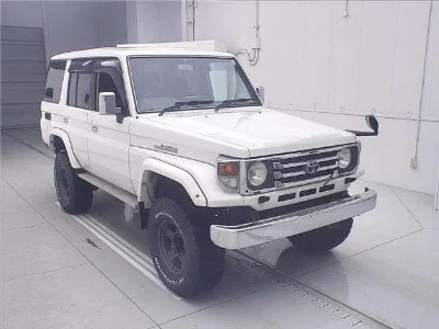 TOYOTA LAND CRUISER 70
