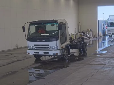ISUZU FORWARD
