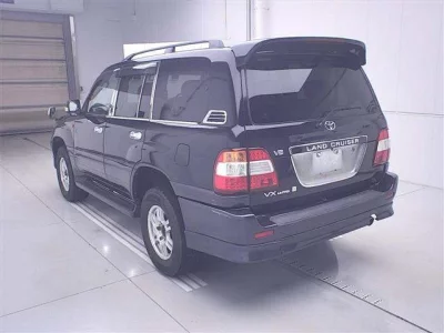 TOYOTA LAND CRUISER 100