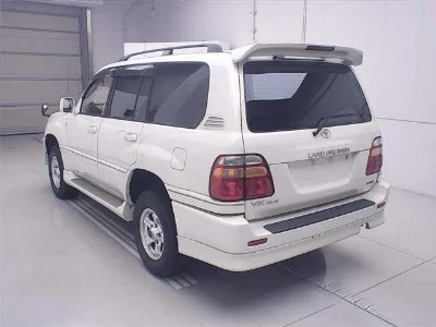TOYOTA LAND CRUISER 100