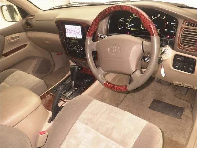 TOYOTA LAND CRUISER 100